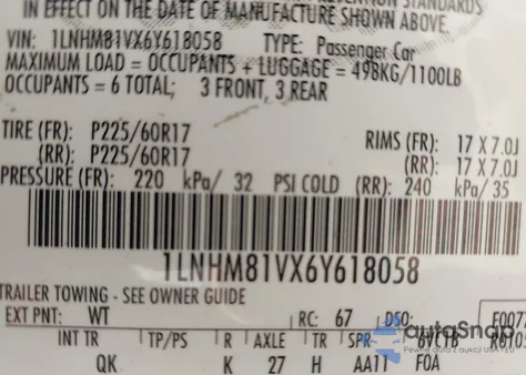 2006 Lincoln Town Car Signature z USA, uszkodzony, nr VIN 1LNHM81VX6Y618058